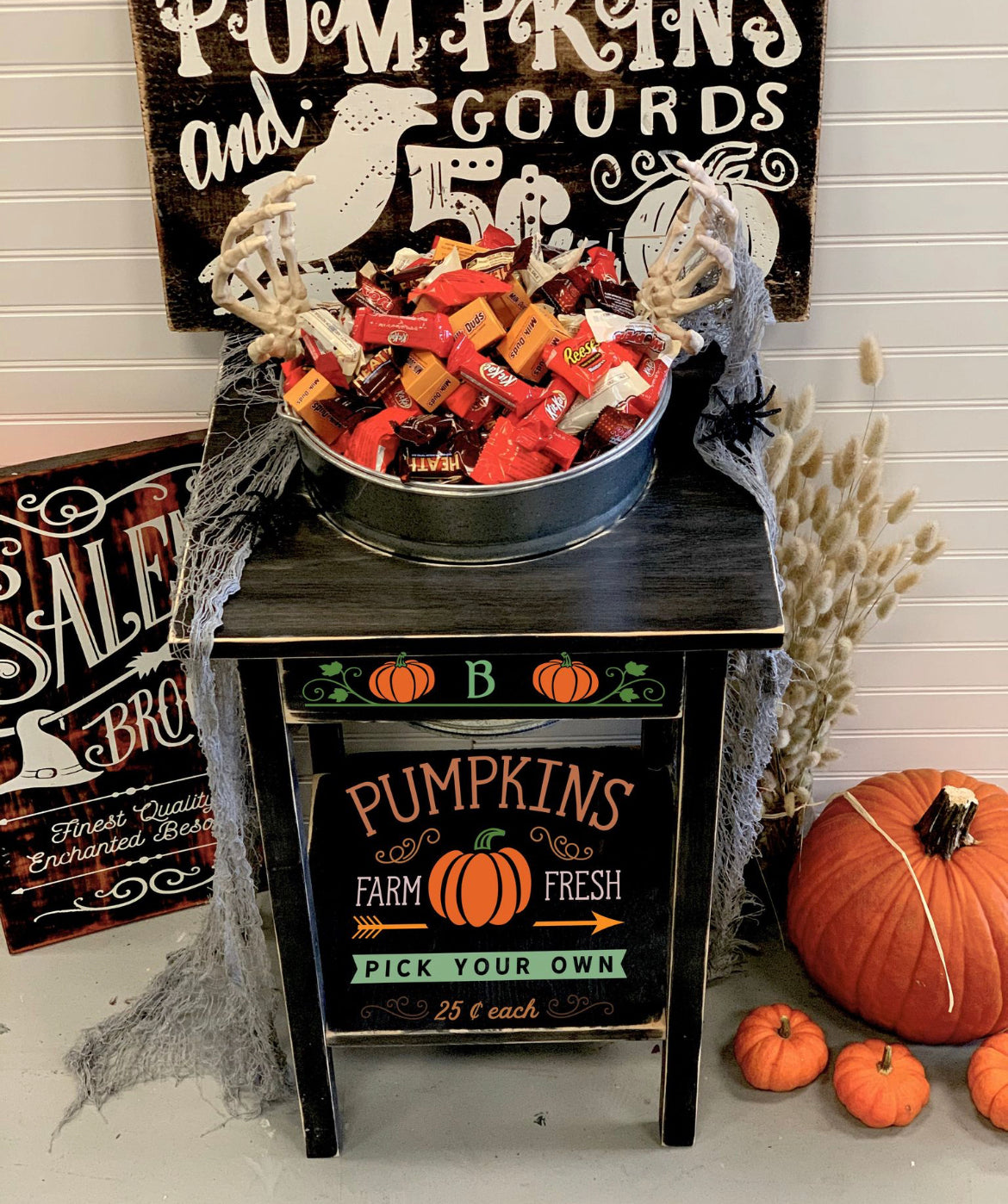 Candy Boxes/Bucket/Stands