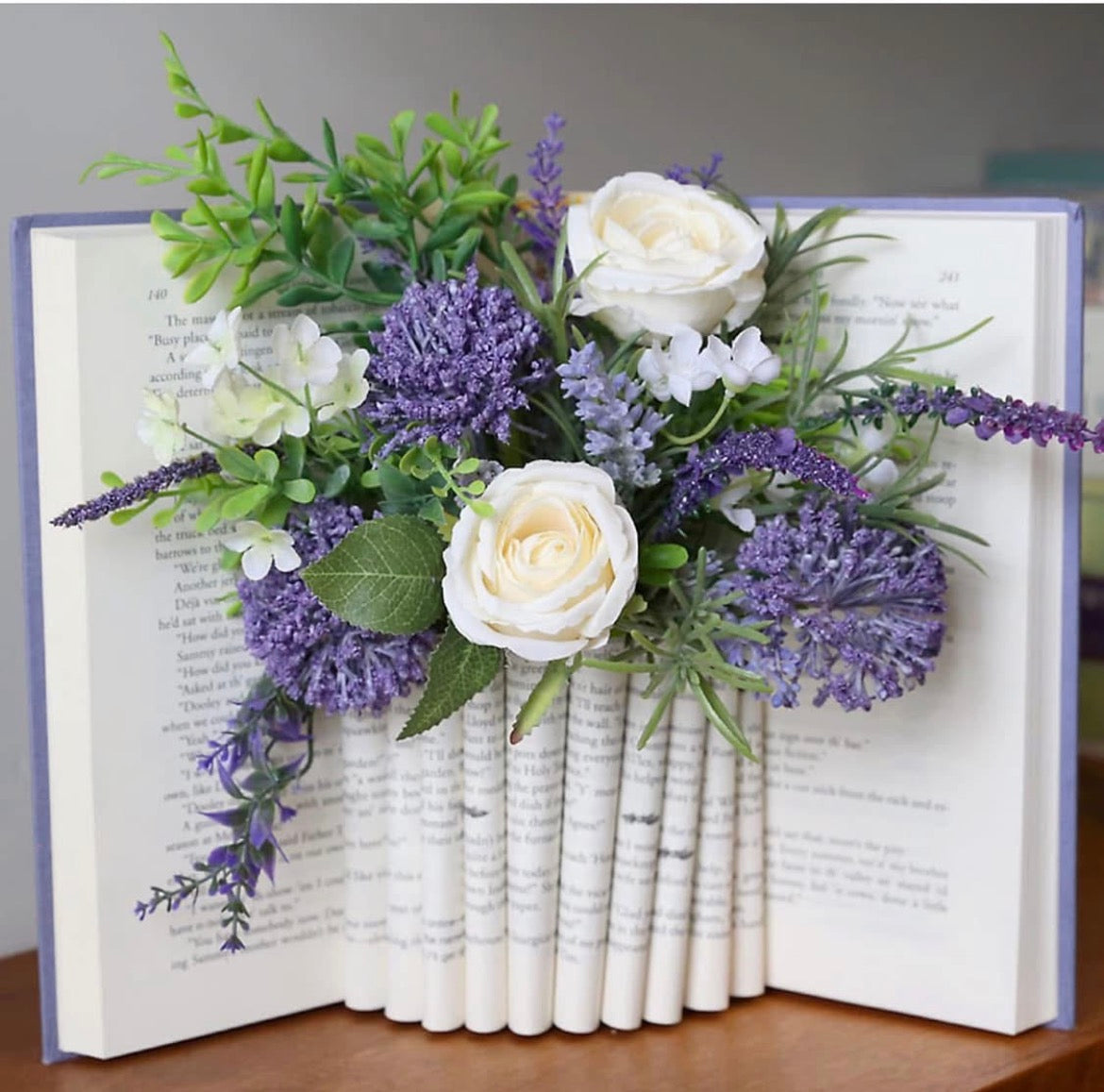 Book floral vase workshop