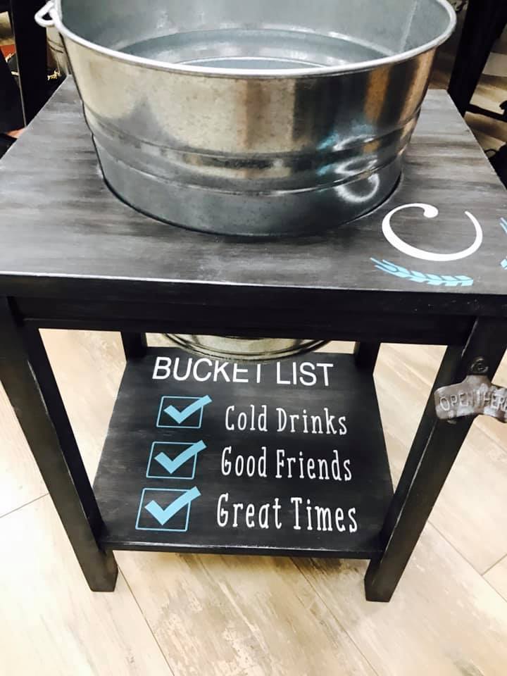 Beverage Bucket Table